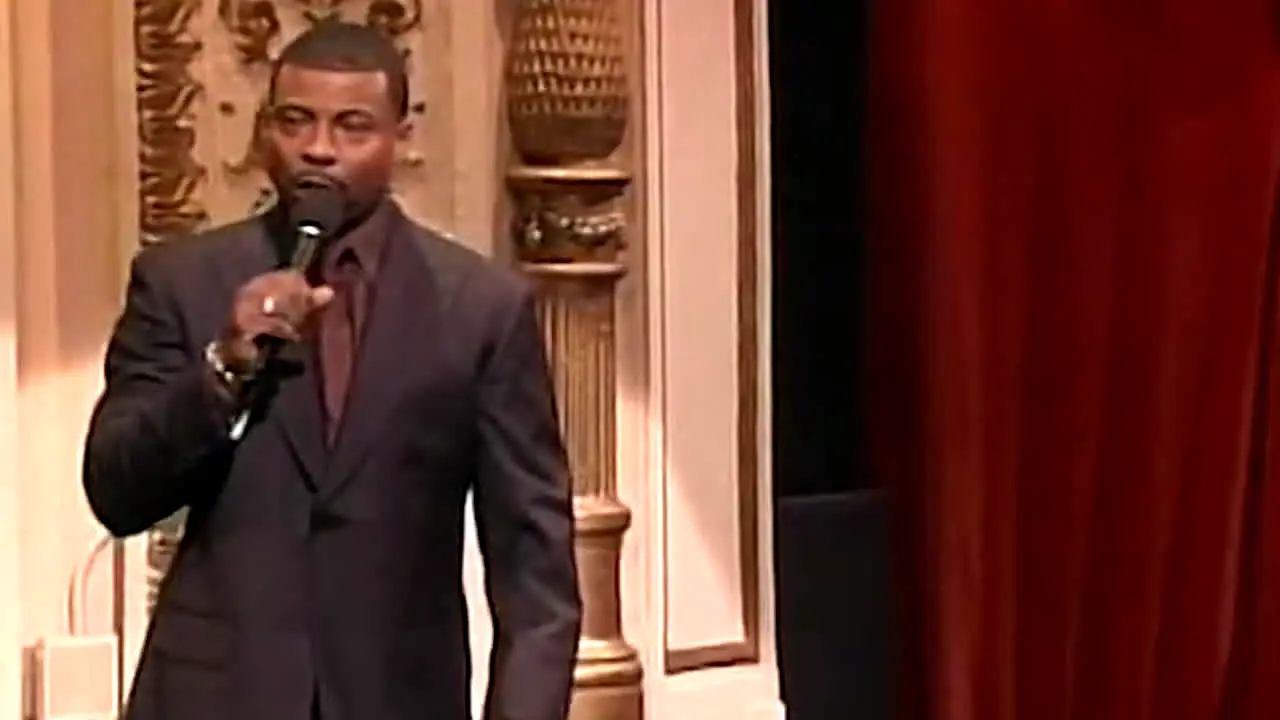 It's Showtime at the Apollo live