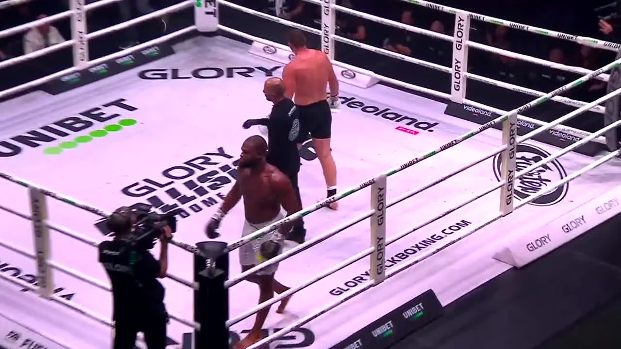 GLORY Kickboxing live