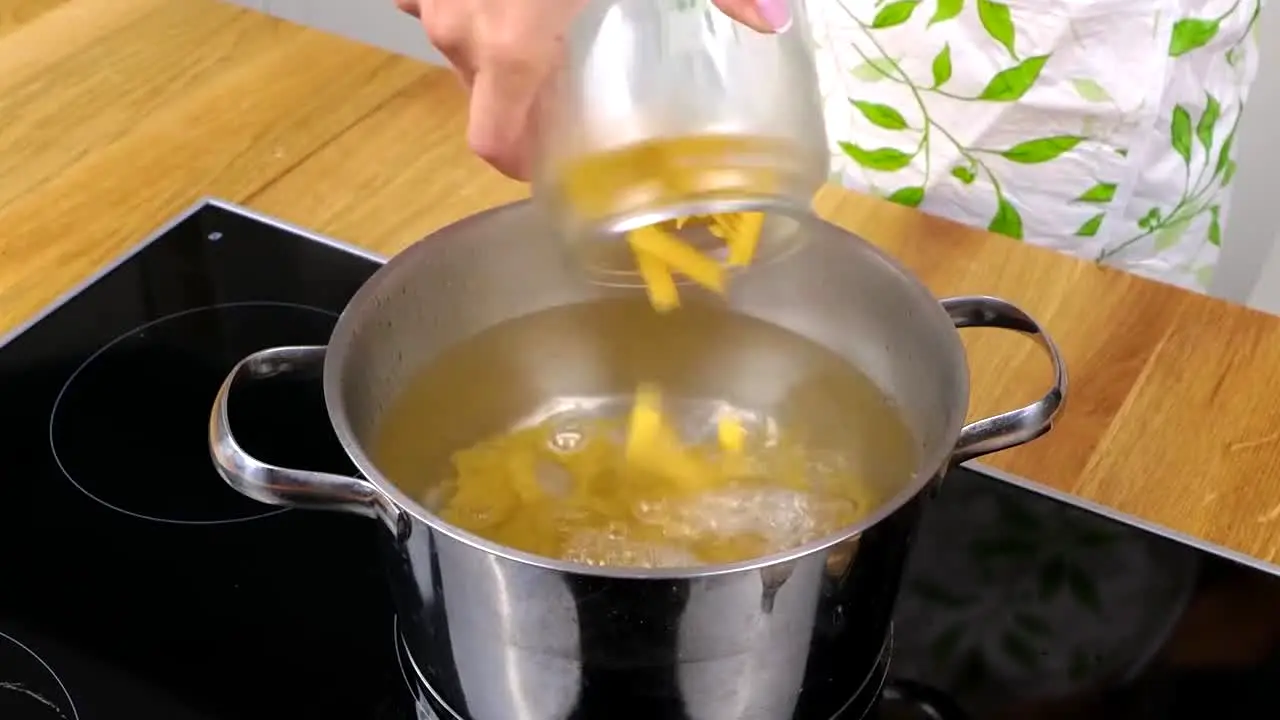 5-Minute Crafts live