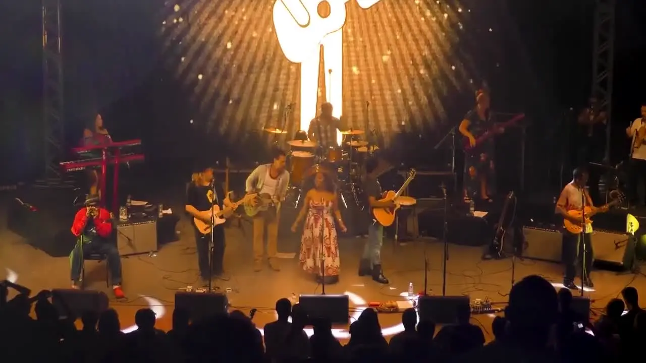 Playing For Change live
