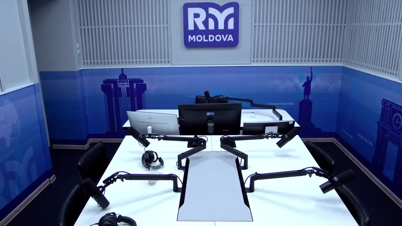 Radio Moldova live