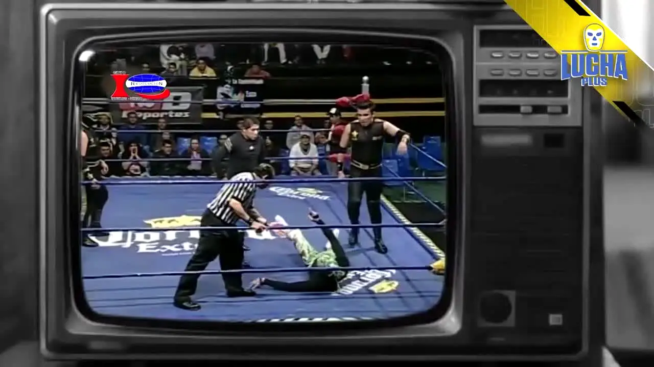 Lucha Plus in diretta