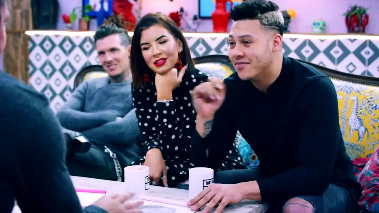 Tattoo Fixers en vivo