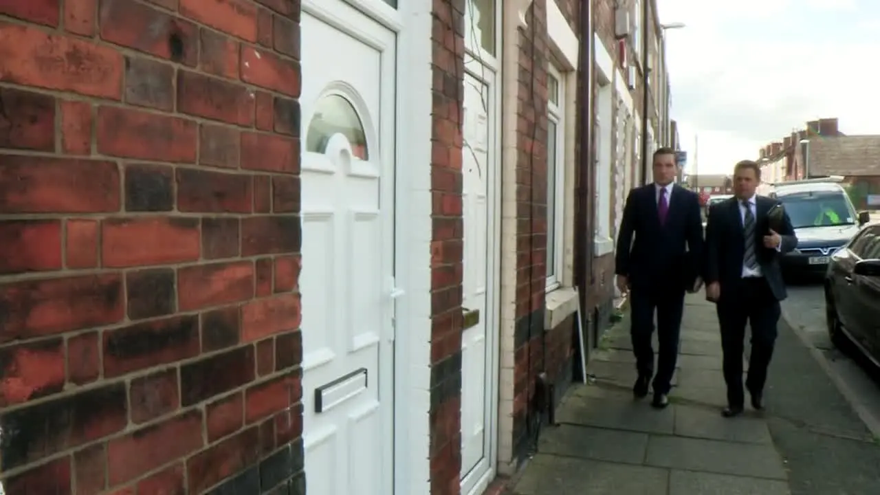 Homes Under the Hammer in diretta