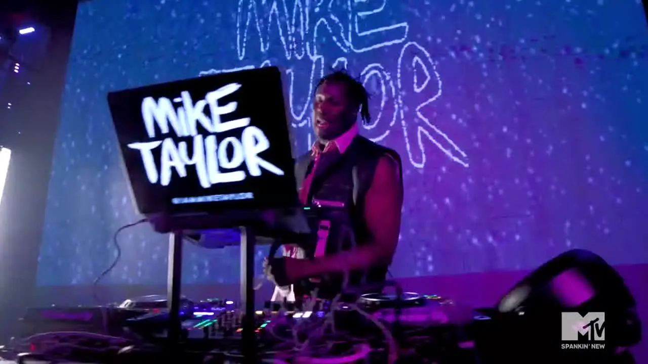 MTV Spankin' New live