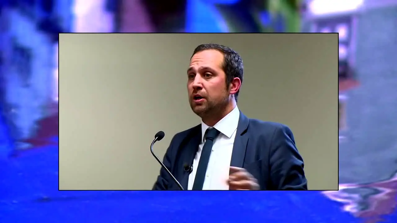 Homes Under the Hammer live