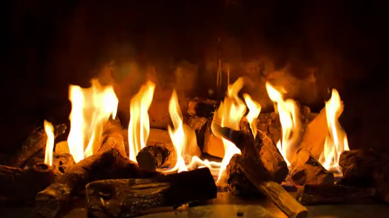Fireplace Vibes in diretta