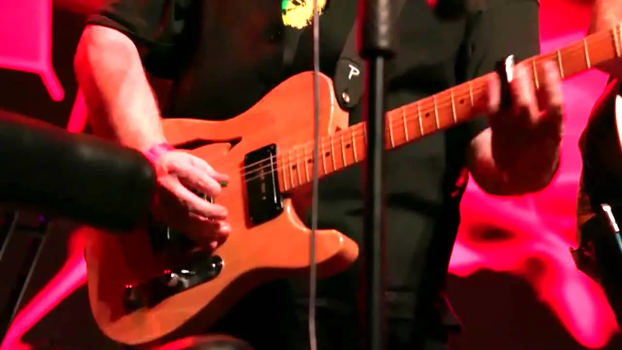 Playing For Change live