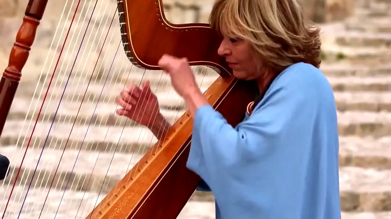 Playing For Change live