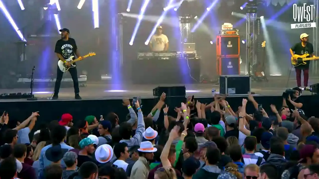 Qwest TV live