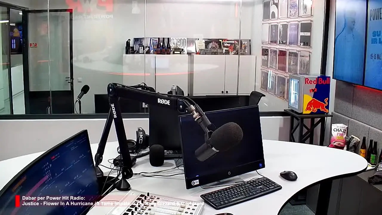 Power Hit Radio live