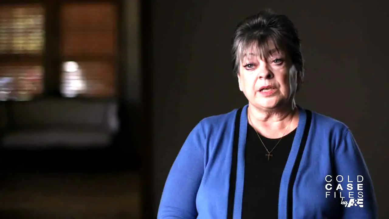 Cold Case Files live