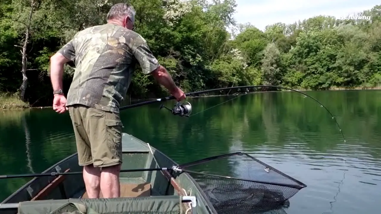 Just.fishing in diretta