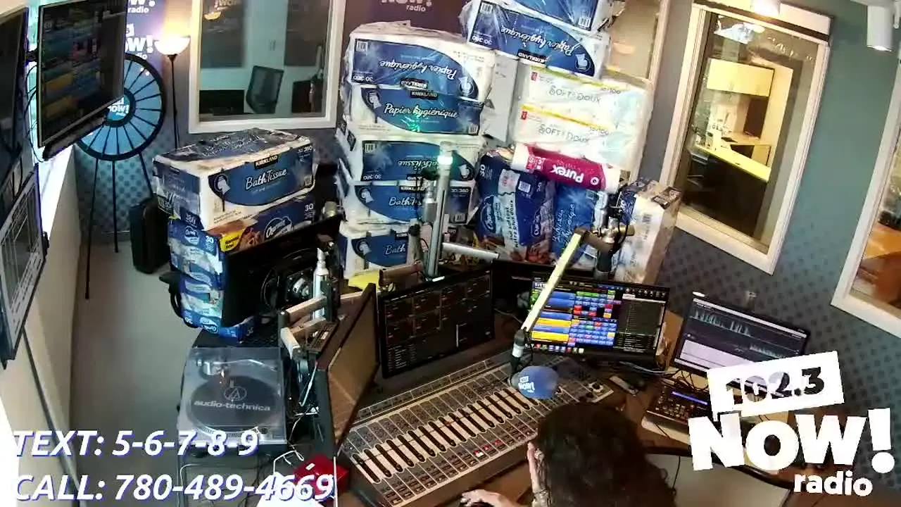 CKNO-FM live