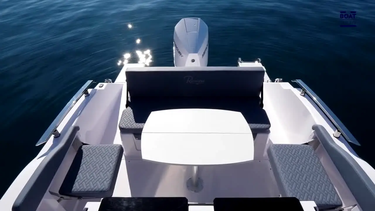 The Boat Show live