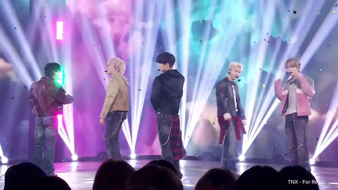 NEW KPOP live