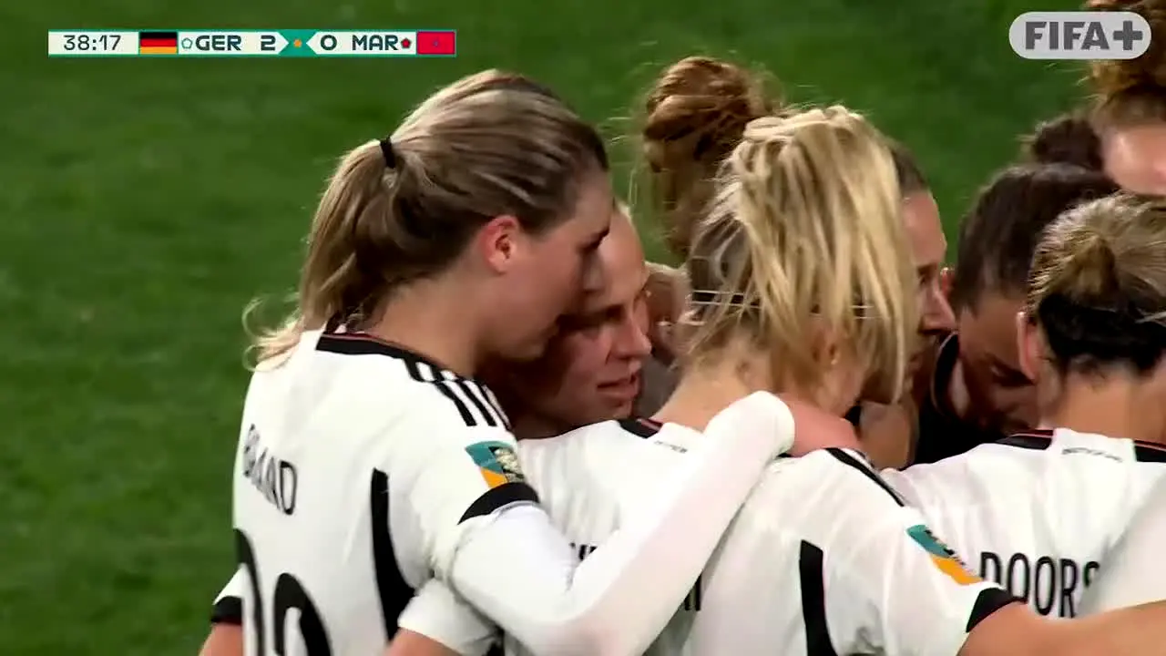 FIFA+ na żywo