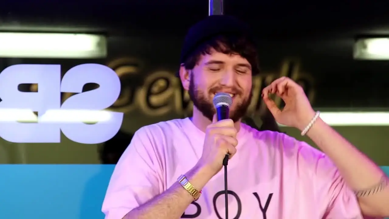 Stand-up Comedy live