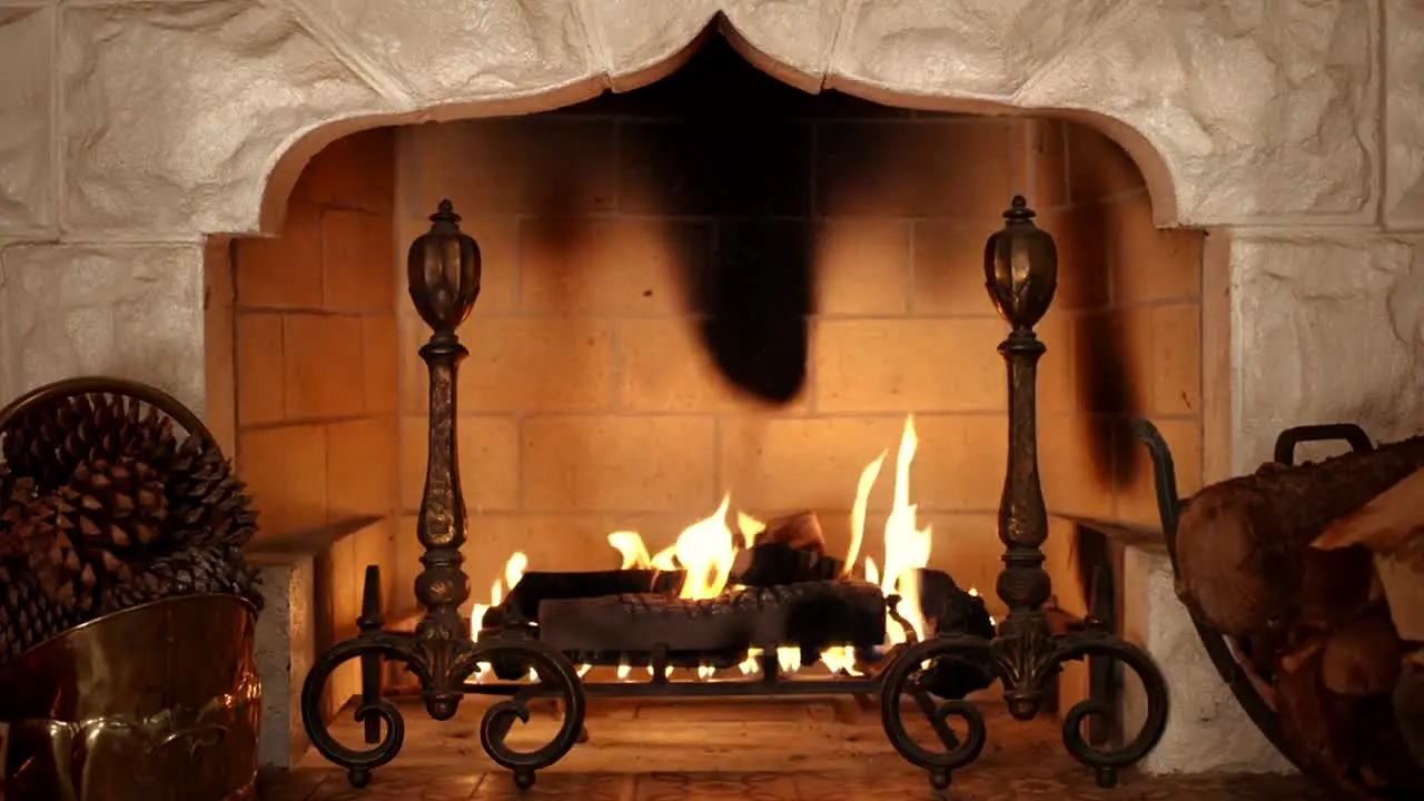 Pluto TV Fireplace live