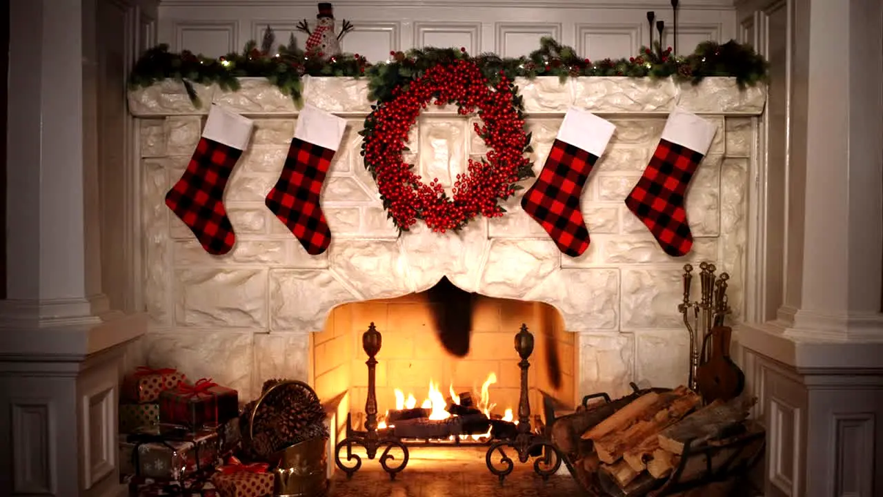 Pluto TV Fireplace live