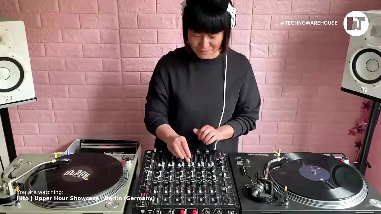 DanceTV Techno Warehouse na żywo