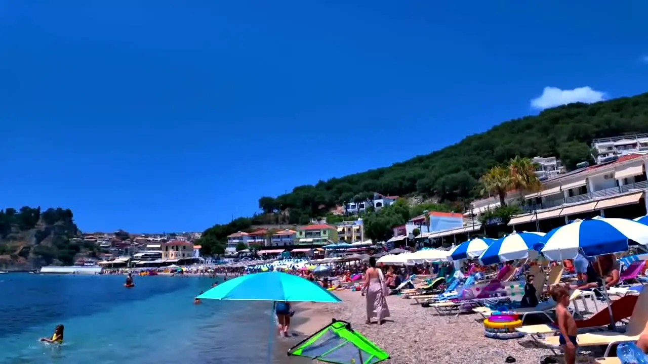 Notioi TV live
