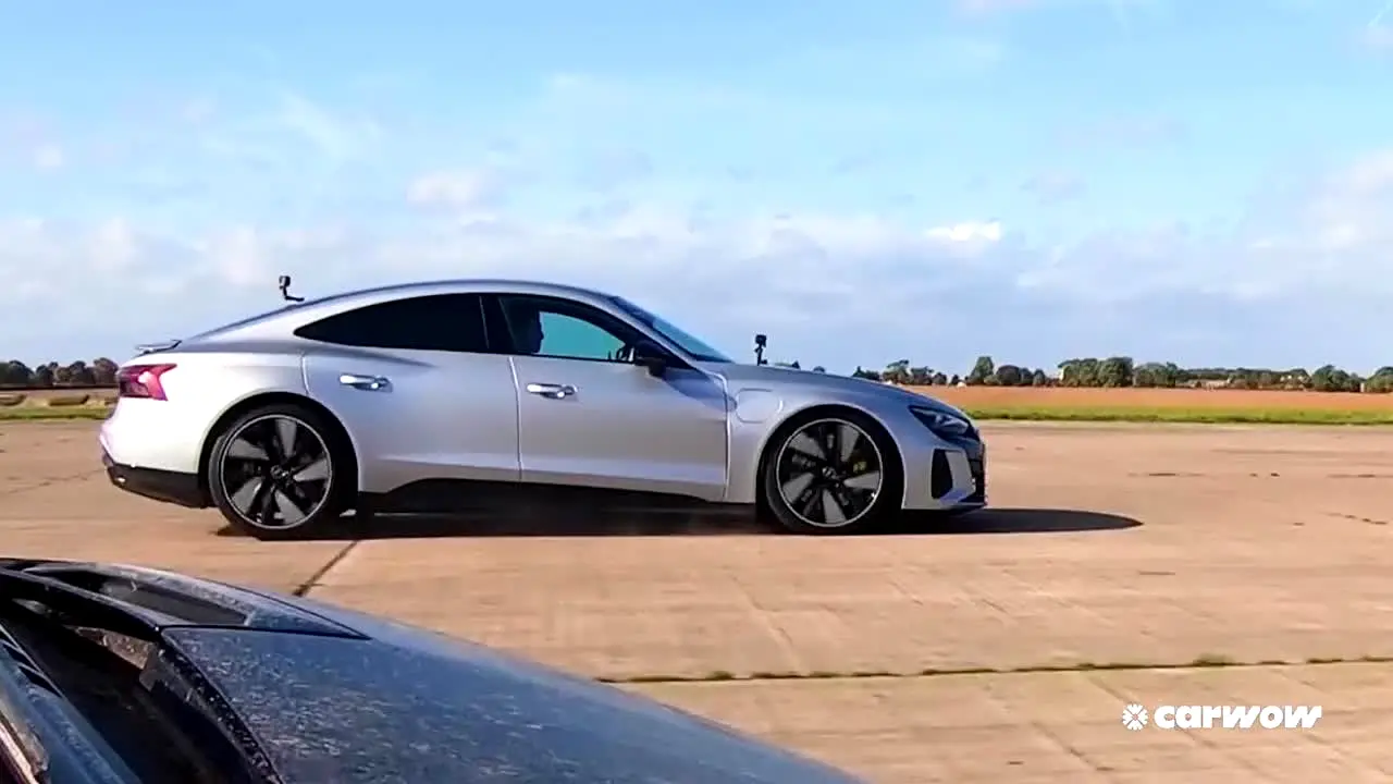 Carwow na żywo